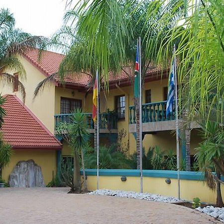 Makalani Hotel Tsumeb Ngoại thất bức ảnh